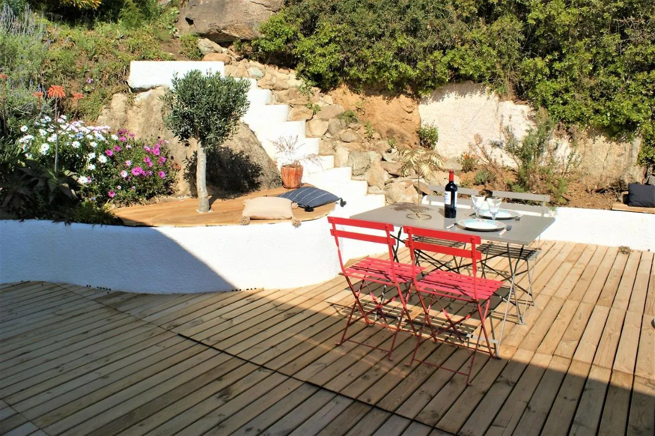 Holiday home Casita En Roses Con Vistas Impresionantes Del Mar Y La Montana Villa Spain