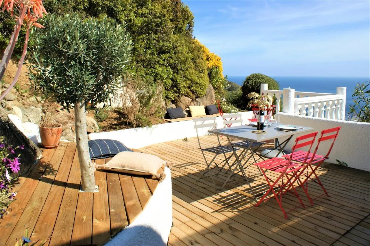 Holiday home Casita En Roses Con Vistas Impresionantes Del Mar Y La Montana Villa